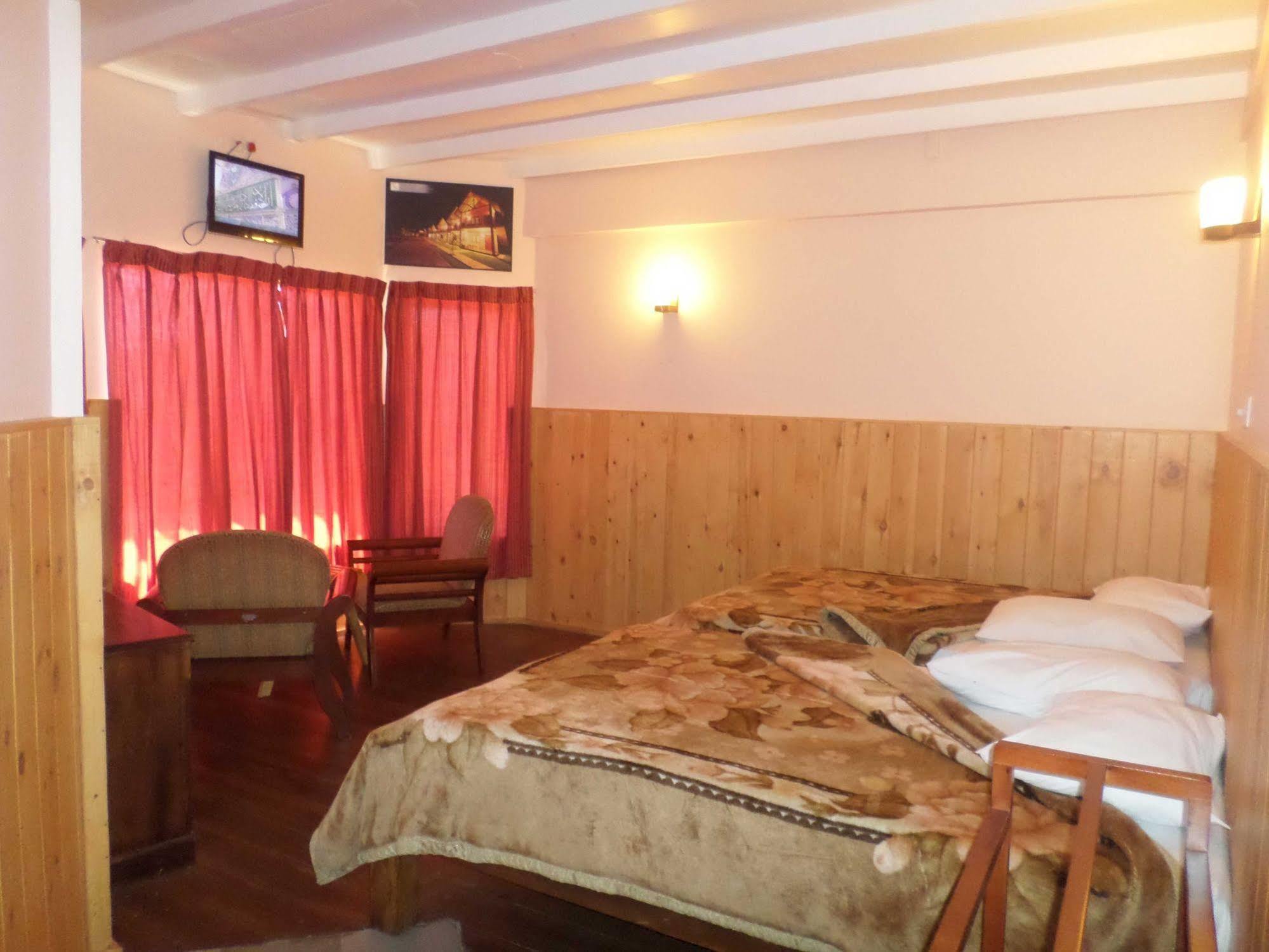 Vista Hotel Eden Hill Nuwara Eliya Buitenkant foto